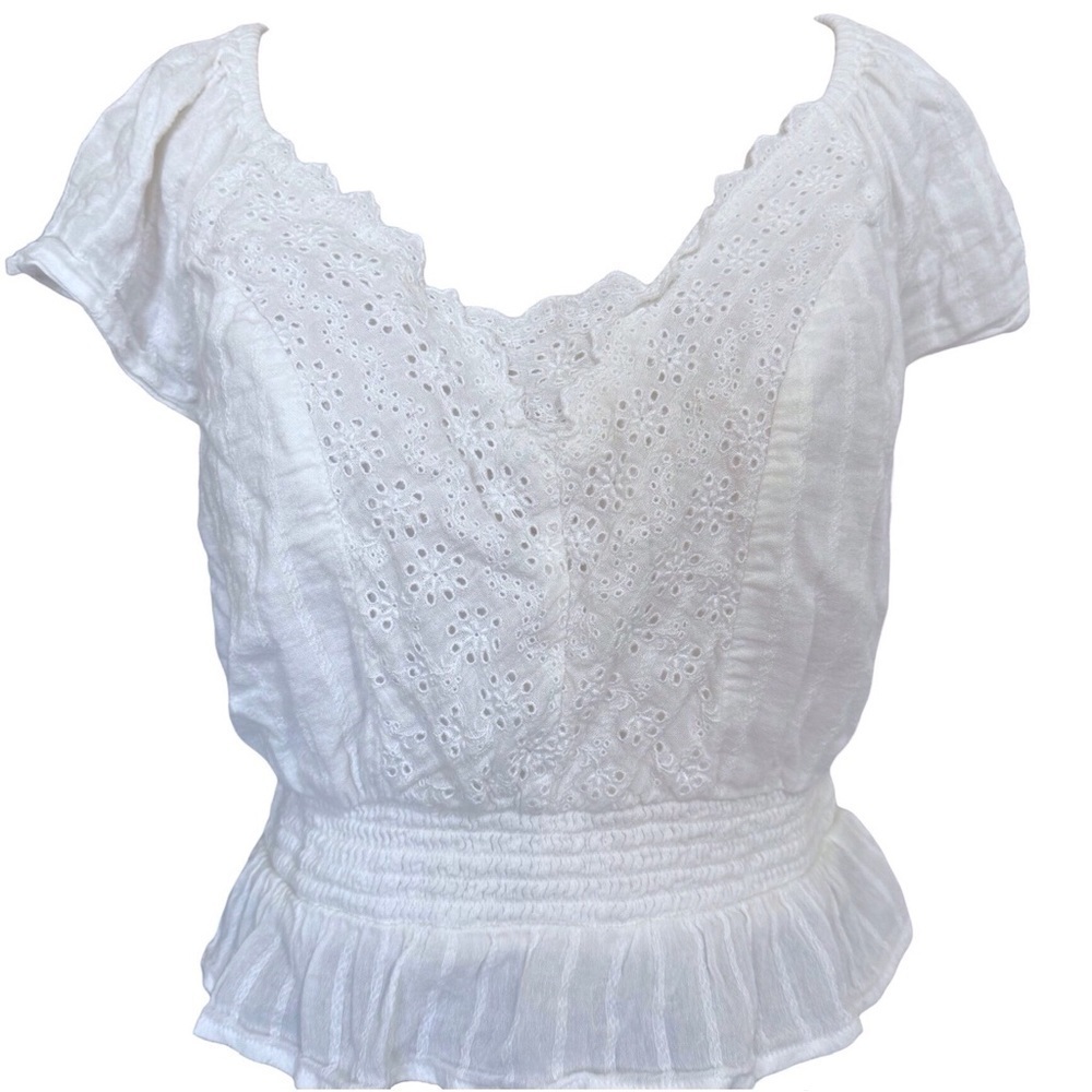 American Eagle Puff Sleeve Eyelet Bubble Blouse Size Medium White - Picture 2 of 6